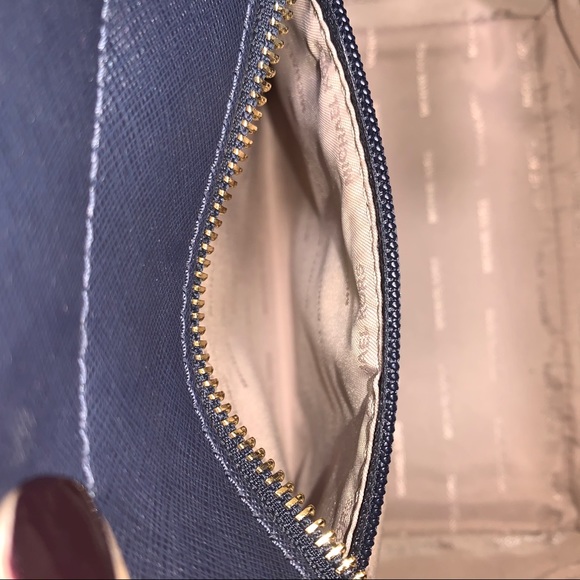 Michael Kors Purse - Picture 13 of 16